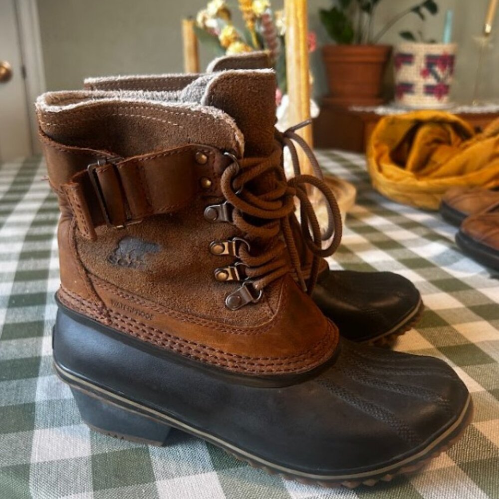 Sorel Winter Fancy Lace II Waterproof Snow Boots Womens Size 7